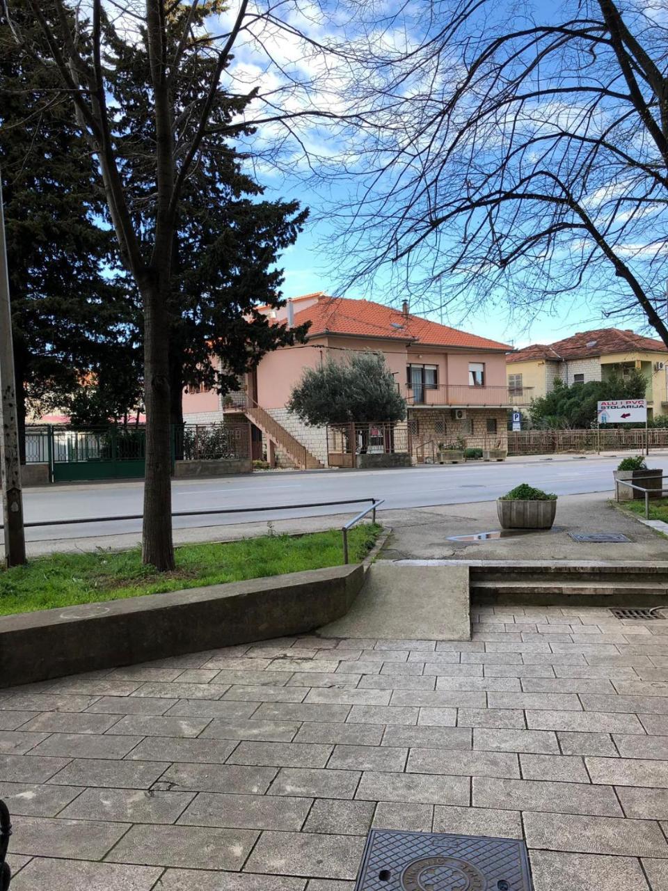 Apartman Mera Lägenhet Zadar Exteriör bild