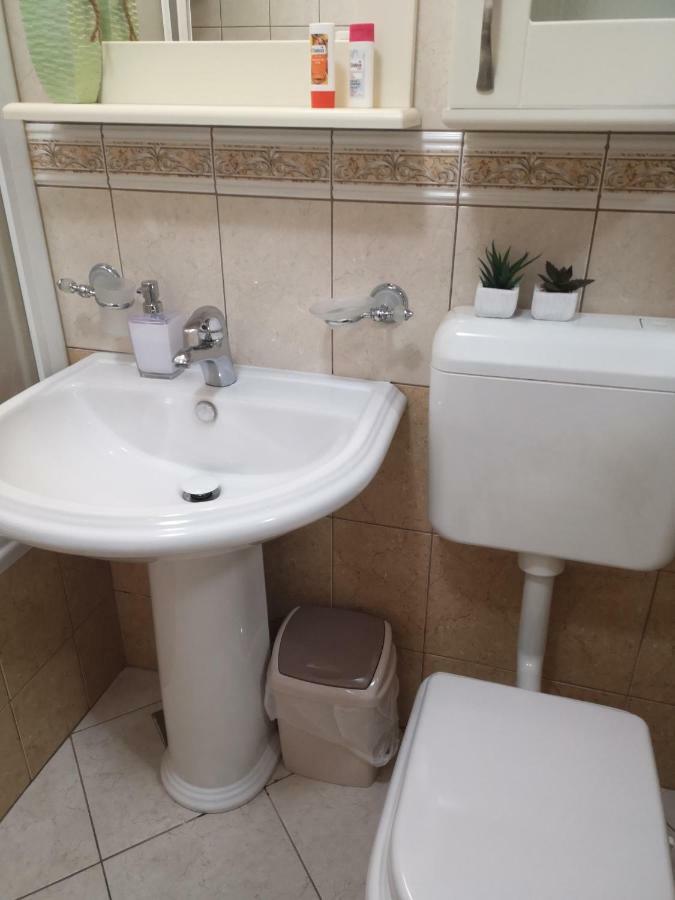 Apartman Mera Lägenhet Zadar Exteriör bild