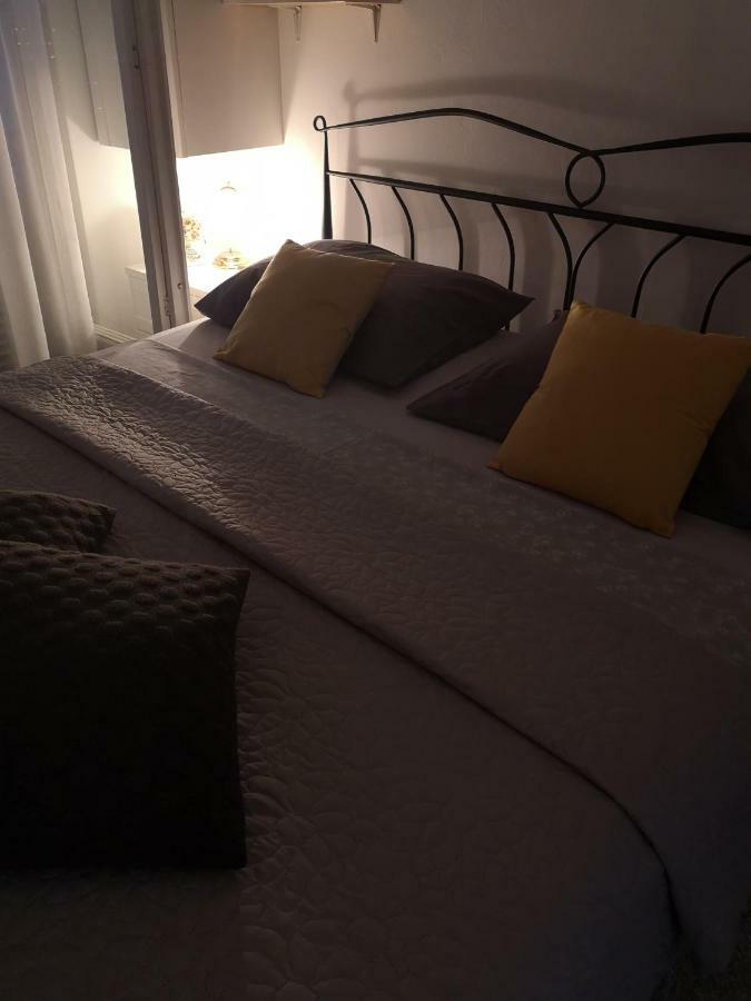 Apartman Mera Lägenhet Zadar Exteriör bild